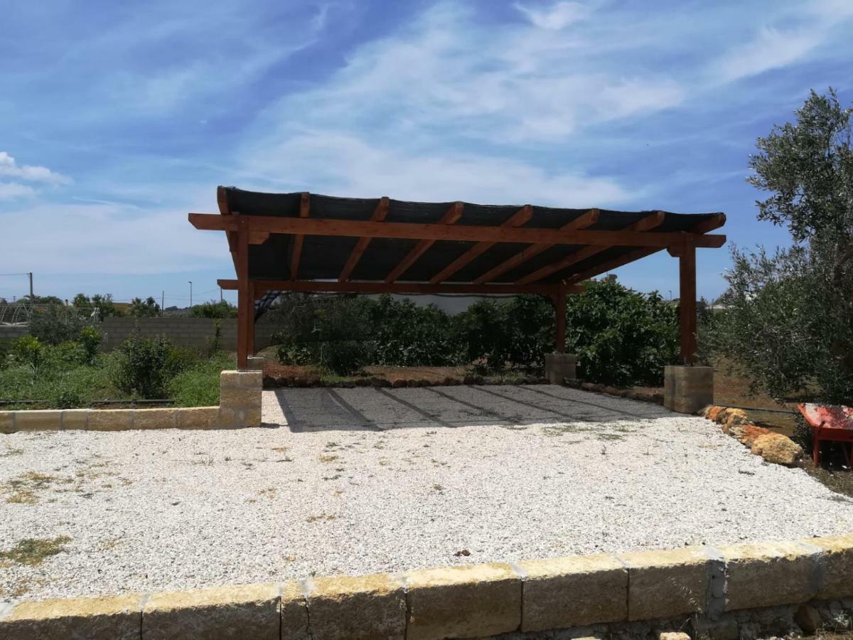 Villa Le Site Racale Luaran gambar